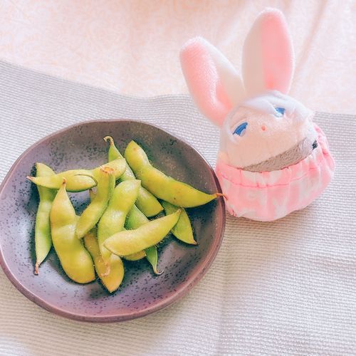 もちもちようちえんなつやすみちゅうのこちょぎちゃん…🌻さいきんはえだまめゆでるのにはまってて、ていきてきにゆでてくれるの…🫛（こひげ）