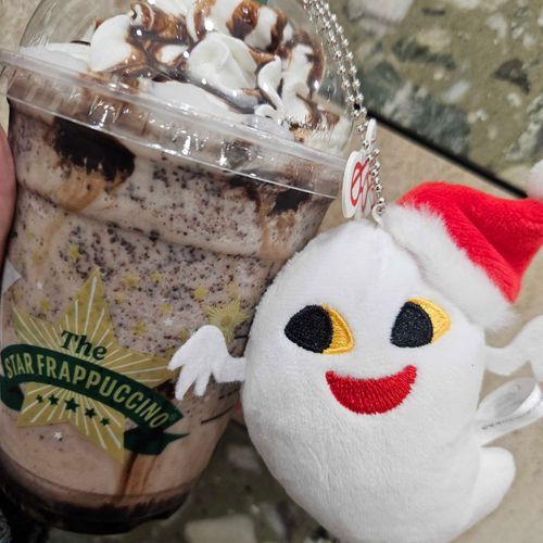ひゅ〜どろどろ👻
ダブルチョコレートフラペチーノ🍫💓
チョコチップついかしたよ🥰ちょこちょこ！