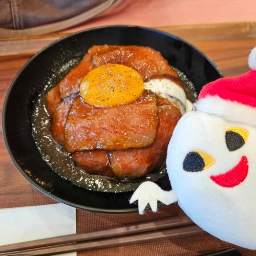 ひゅ〜どろどろ👻
ひさしぶり〜👻
ローストビーフどんたべたよ😋