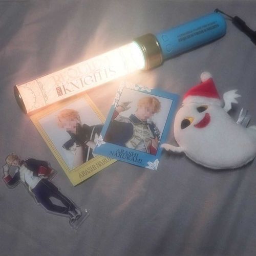 ひゅ〜どろどろ👻
きょうは、ナイツのひ⚜️⚔️
きのうはあんステみてきたよ👻
あらしちゃん、とってもキレイだった✨
(ニンゲンさんのかおがうつってるっていわれちゃったから、チェキのあらしちゃんのおかおはかくしてるよ💦ごめんね💦)