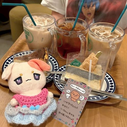 いぬぬ、新しいお召し物を編んだ