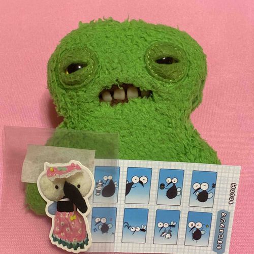 フォローしてる、もすこさんのシール
デザフェスで購入、うれしい