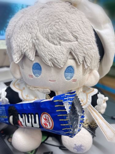 クッキー持っててやる。…1枚だけなら食べてもバレないよな。
(続く)