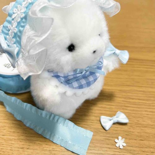 にんげん が へっどどれす？ を つくって くれてるの ♪
むに は もでるさん の おしごと🪡