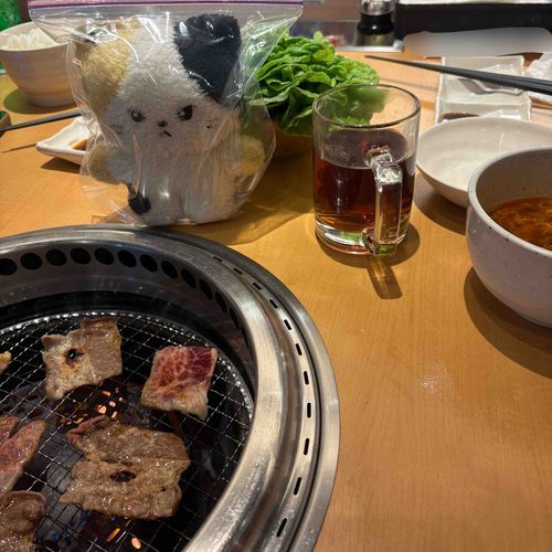 もち、投票うぃって外食したよ🥩🥬