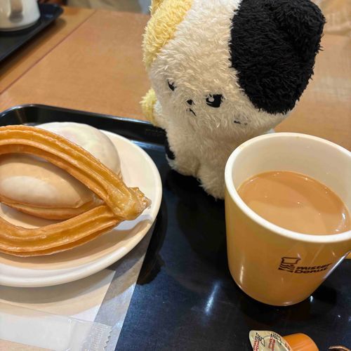 カフェオレのおかわりが無料で神✨
(店員さんにもっと給料あげてください)