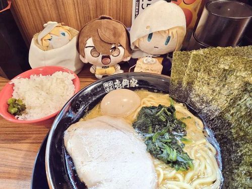あるじ、さいふもってないって。
🍜たべてるけど？
んばちゃんはむせんいんしょくか？っておこってた。
あるじはでんしまね？ではらったっていってた。ふーん。