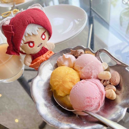 🍨⊂😄⊃<ちいろとぴんくのあいしゅ！