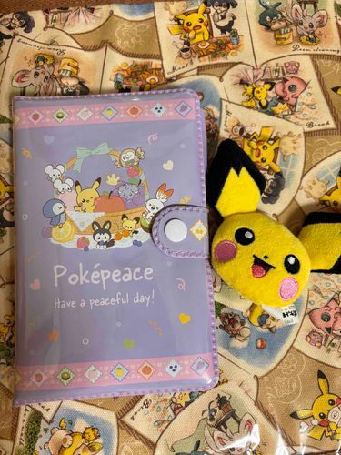 ポケピースの手帳💜
シールもボールペンもついてる😆