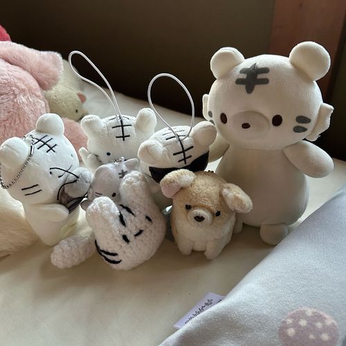 ホワイトタイガーに翻弄されるくびちゃん