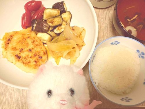 カジキの西京漬けを焼いたよ〜！　なんだかお肉みたいな歯応え！　カジキって肉厚なんだなあ〜