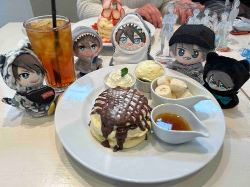🦈　ことしもたんじょうびのぱんけーき🥞つれていってもらった！！

英雄くん誕生日おめでとう🎉