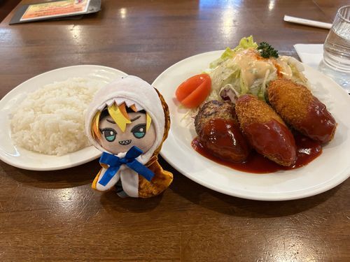 🎬　せんせーがおいしいごはんたべにつれてってくれた！
はんばーぐとかにくりーむころっけ！