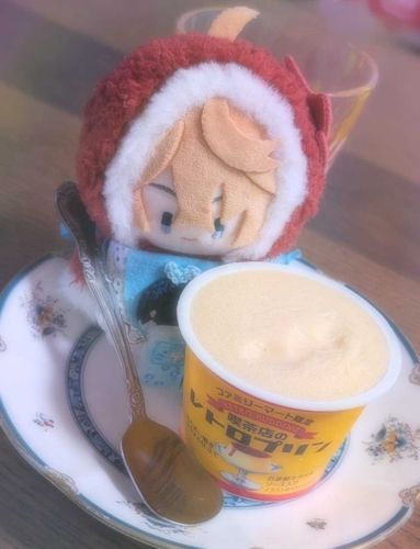 🐋あいぼーがたべたかったかためのプリン、あいぼーのいもうとちゃんがみつけてきてくれたんだ
やっぱりかぞくはたいせつだね