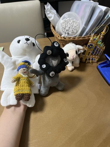 むーとんたちのあたらしいなかまをしょうかいするのさ。
あざらしとしんじゅですわ。