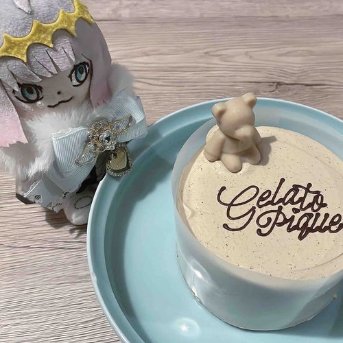 ことしのクリスマスケーキはこうちゃのケーキなんだって‪🍰🫖
ぼく、このくまちゃんのチョコたべたいなあ