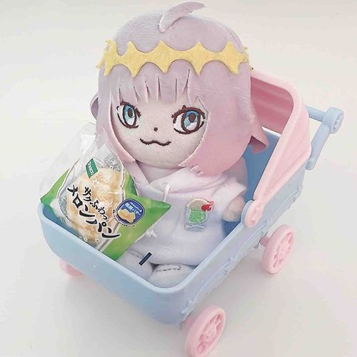 飼い主があかちゃんみたい〜！ってさわいでるんだけど…ぼくはりっぱなおとなであかちゃんじゃないんだぞう！