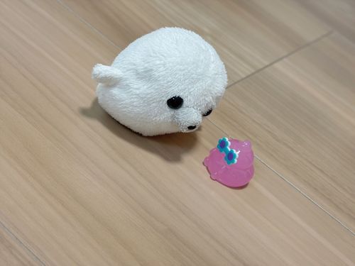 たいふう すごくて くぅ とばされちゃ！きけん！と おもて 
ふんばたら でちゃ
ぴんくの ﾝチ 
