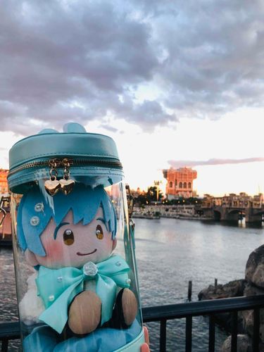 ゆうひがきれいですな……
…おや？わたしの めの かがやきが ずれてる……！