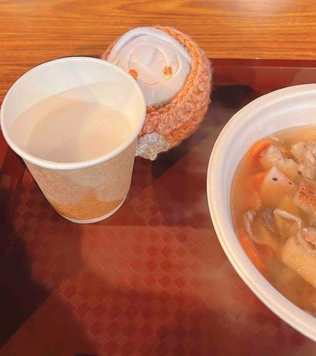 あるじと はつもうでに いってきたぜ
ちかくの さかぐらで いただいた あまざけ‎ ほかほか あったまるな〜‎☺️
おみくじ だいきち だったぜ