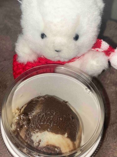 寒いけどアイスは食べたい！🍨