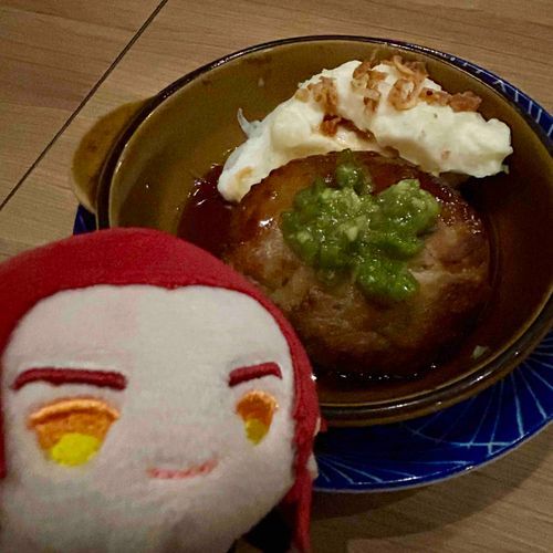 お夕飯はハンバーグで
元気いっぱいです！Ψ( 'ч' ☆)