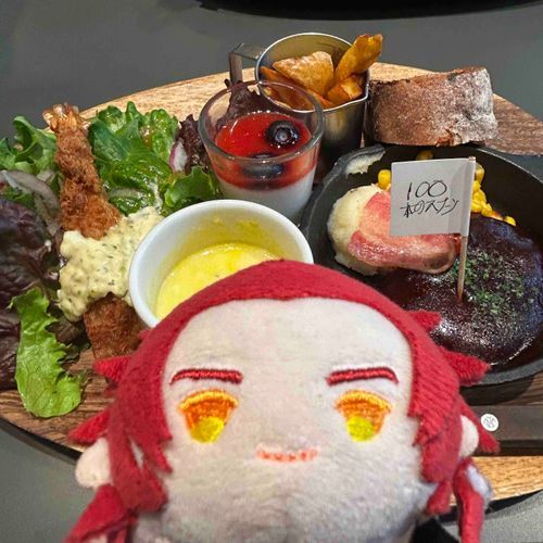 オトナのお子様ランチを頂きました！
とんちゃんは立派なオトナですからな！
(｀･ω･´)ﾌﾝｽｯ！