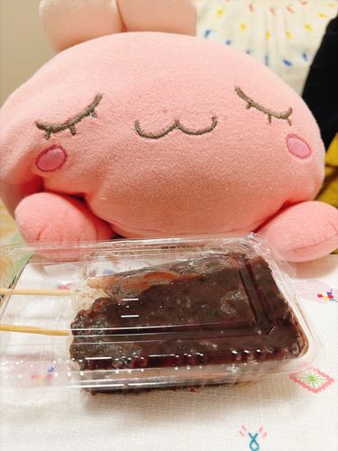 きょうは「ちゅうしゅうのめいげつ」って やつ なんだって！
ホゴシャ が、おだんご かってきたから いっしょに たべるよ ♪♪