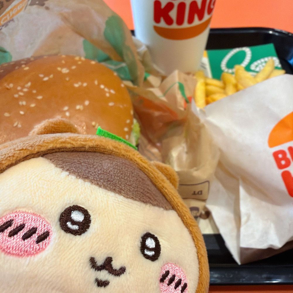 たぬき先輩とバーガーキング🍔👑