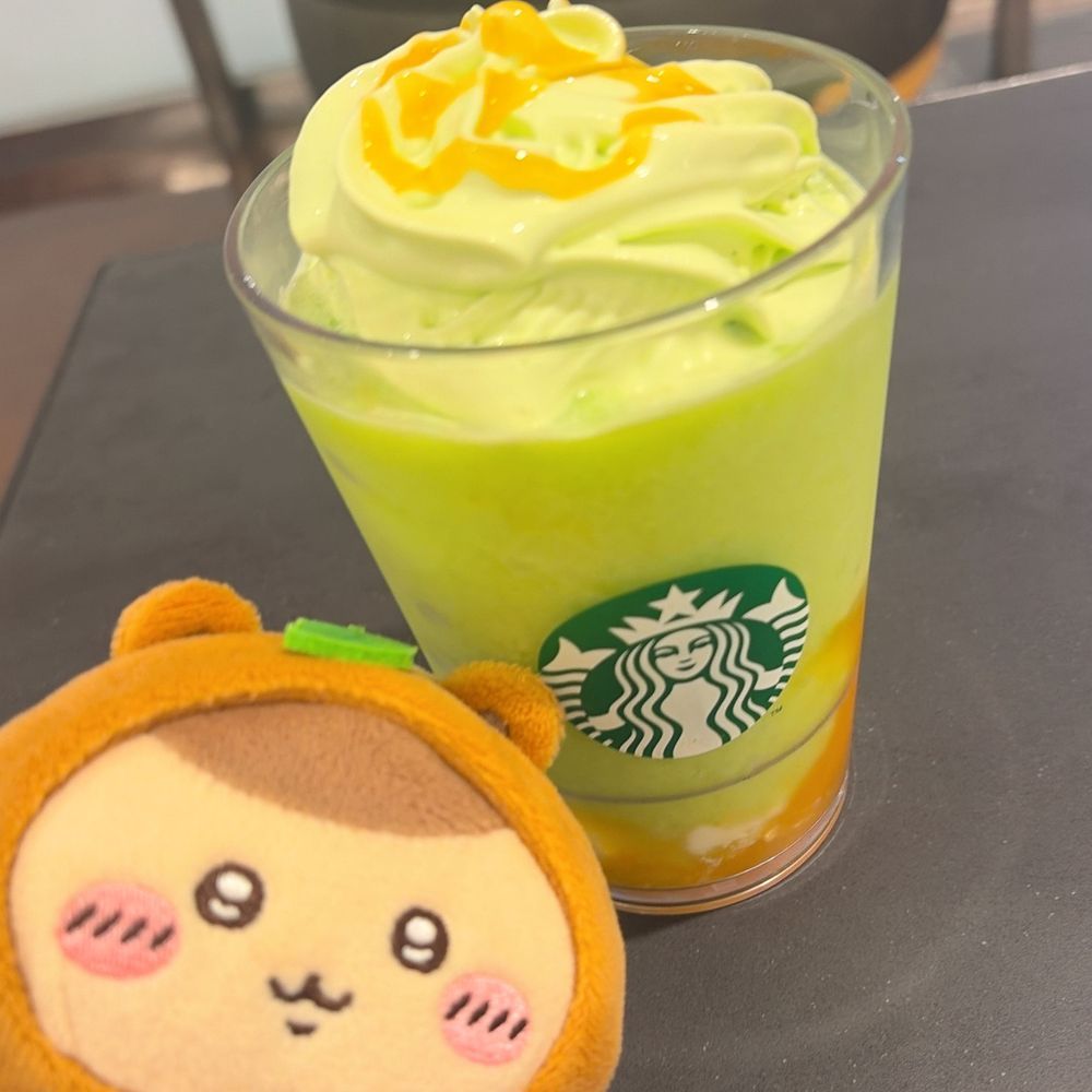たぬき先輩とメロンフラペチーノ🍈