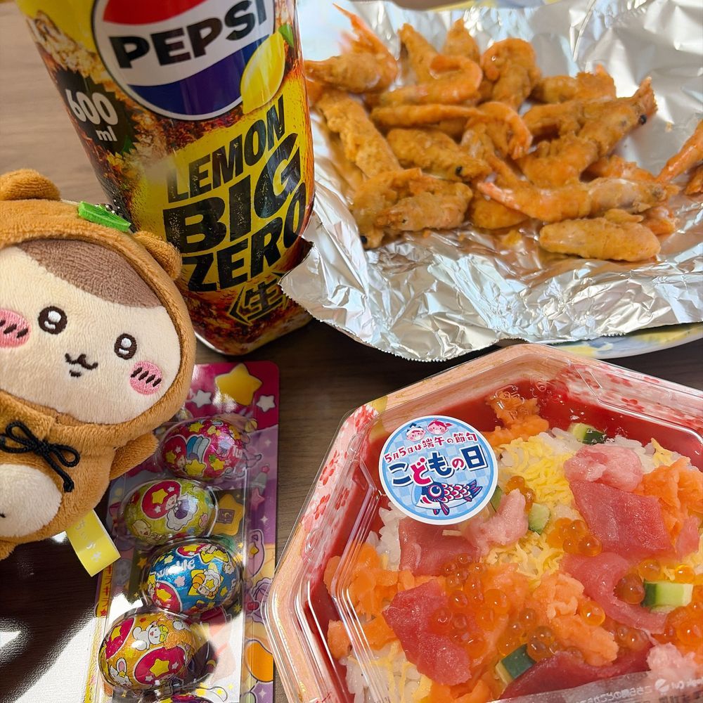 たぬき先輩と子どもの日満喫🎏