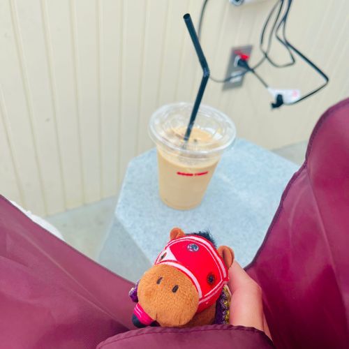 美味しいカフェラテだしてくれる美容院に行ってきたでﾔﾝｸﾞ☕️
天才的に可愛いお色味にしてもらった！