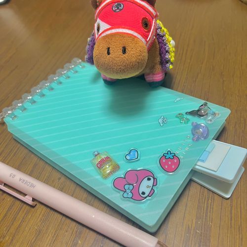 新しい職場でがんばる飼い主のお仕事ノート可愛いからみてほしいでﾔﾝｸﾞ🫶