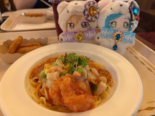 アナ雪のレストラン〜！
パスタ美味しかった🍝😋💕