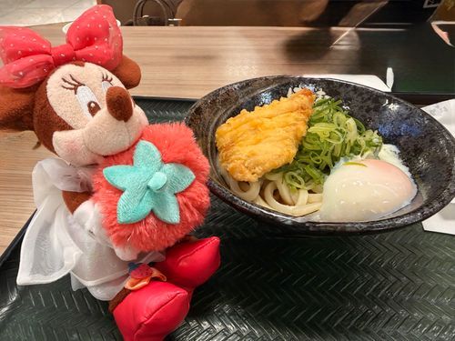 今夜ははなまるうどん🍲
美味しかった‼️
ミニーちゃんはいちご🍓
食べてるよ