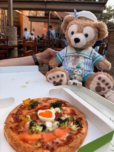 ピザも美味しかった🍕
テラス席でまったり
