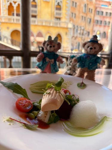 ディズニーシーの大好きなレストラン🍽️
今回初めてテラス席にしてもらいました🩷
