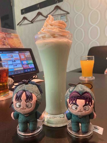 カラオケに来たよ🎤
同じ色の飲み物だね🥤