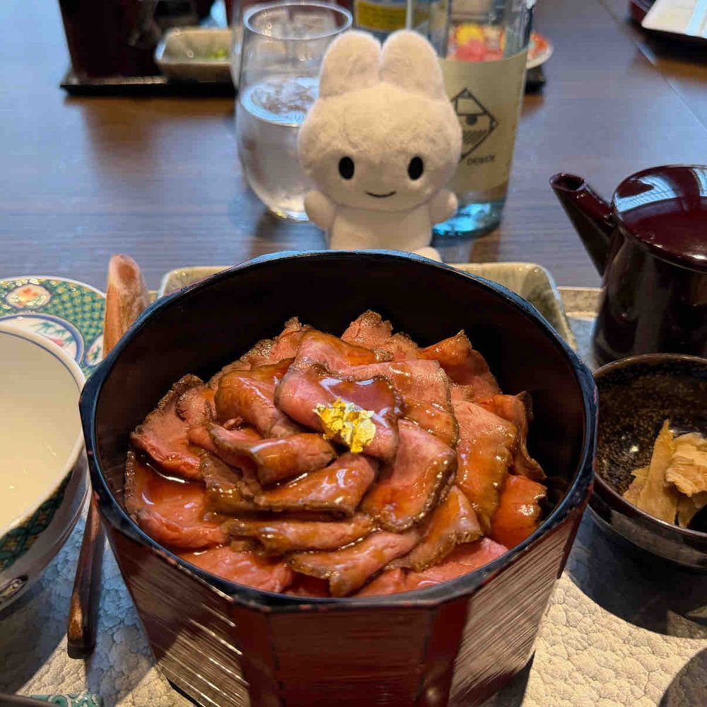 金沢旅行✨　日帰りでも，充実
おなかいｯぱぃ食べました