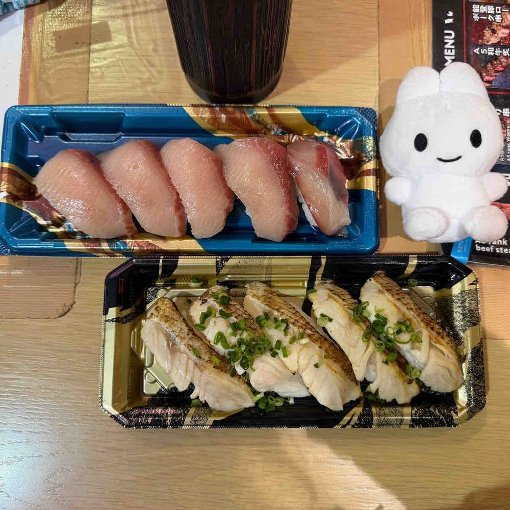 金沢旅行✨　日帰りでも，充実
おなかいｯぱぃ食べました