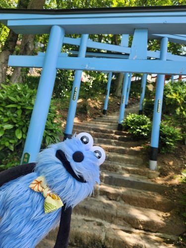 ボクとおなじ色の鳥居とお写真撮ってもらったよ
