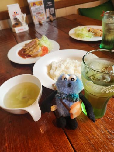 今日のお昼ごはんです
これで660円はやすいよね～💙