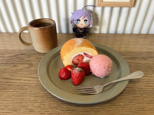 いちごロールケーキ美味しかった🍓