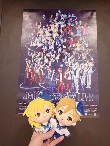 このあいだなずなくんたちのライブに行ってきたりょ！ともぬちゃんはこうふんしてなずぬちゃんのほっぺぶってきた　いたいりょ