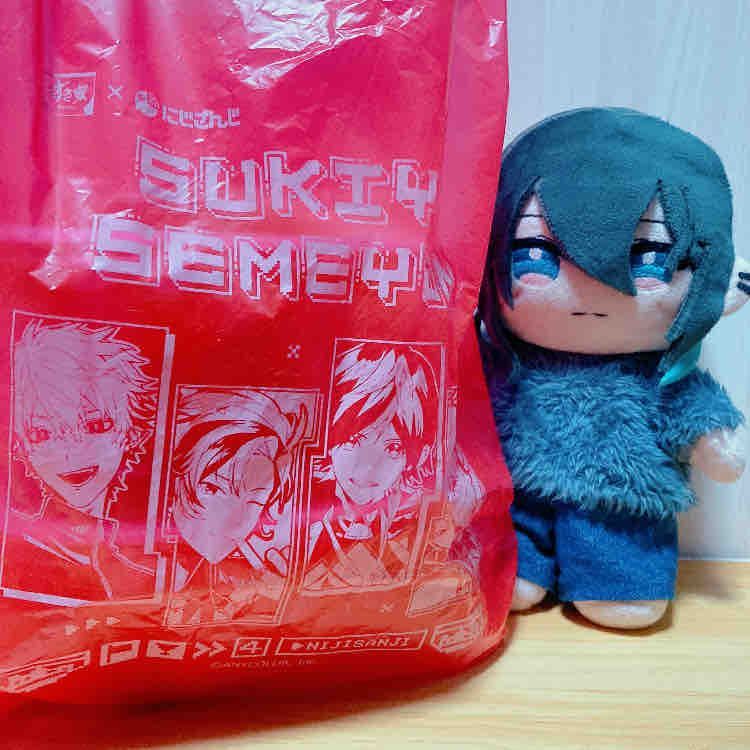 作成者が買ってきた。
「コラボメニューはまた今度…」って言ってた。食べる時は連れて行ってくれるかな？
