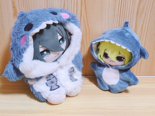 お兄たんとお揃いのサメさんを買ってきました。一旦可愛すぎるとさせてくださいませ…