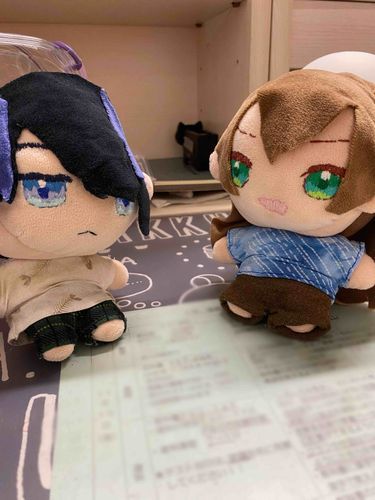 主　　新しい子作ったで～
らい　だれ…？
主　　新入り！わんぱくな子だよ！
らい　そうなんだ…きみ…おなまえは？
？？？  レイルだよっ！
らい　そうなんだ…！僕はらいっていうんだ
　　　よろしくね、！
レイル  うん！よろしくねっ！らいくん！
主　　( *´꒳`* )平和だなぁ…