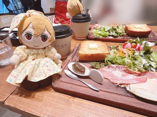 おおさかでたべたおいしいあさごはん！おしゃれでかわいかった🍞こうちゃのジャムがすっごくおいしかった♡