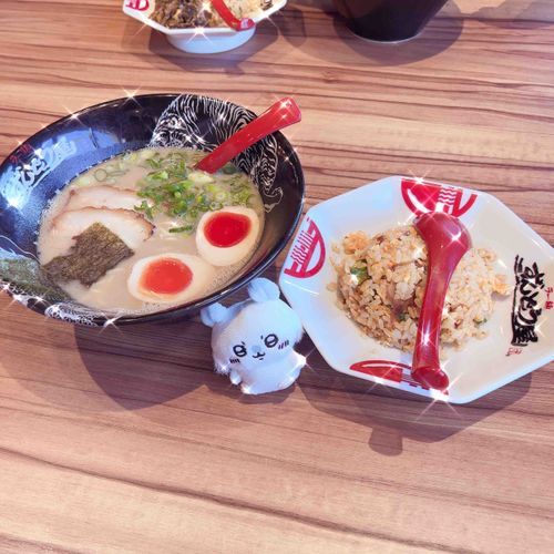 初🍜オイシー！