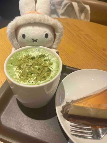 スタバの限定をずぞぞぞぞ……